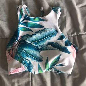 Cute swimsuit top!